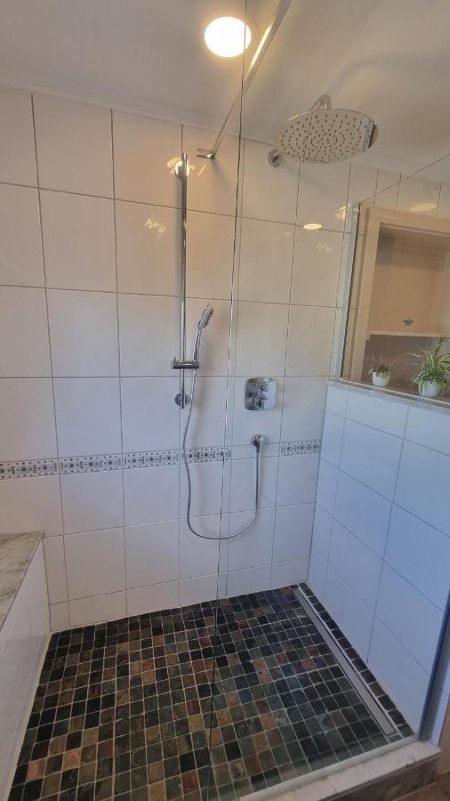 Unter Der Linde Apartment Санкт Вендел Екстериор снимка